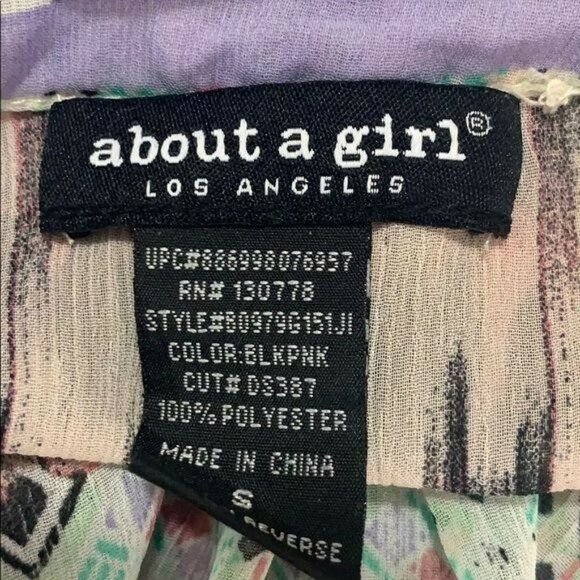 About A Girl Los Angeles Sheer Aztec Southwest Print Blouse Size Small - Picture 4 of 4